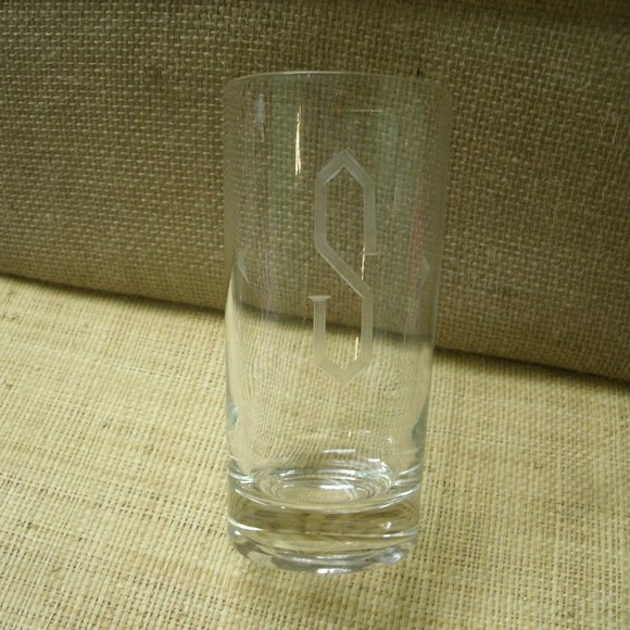 Vintage S initial Etched Glass Set of 4 - Picture 2 of 16